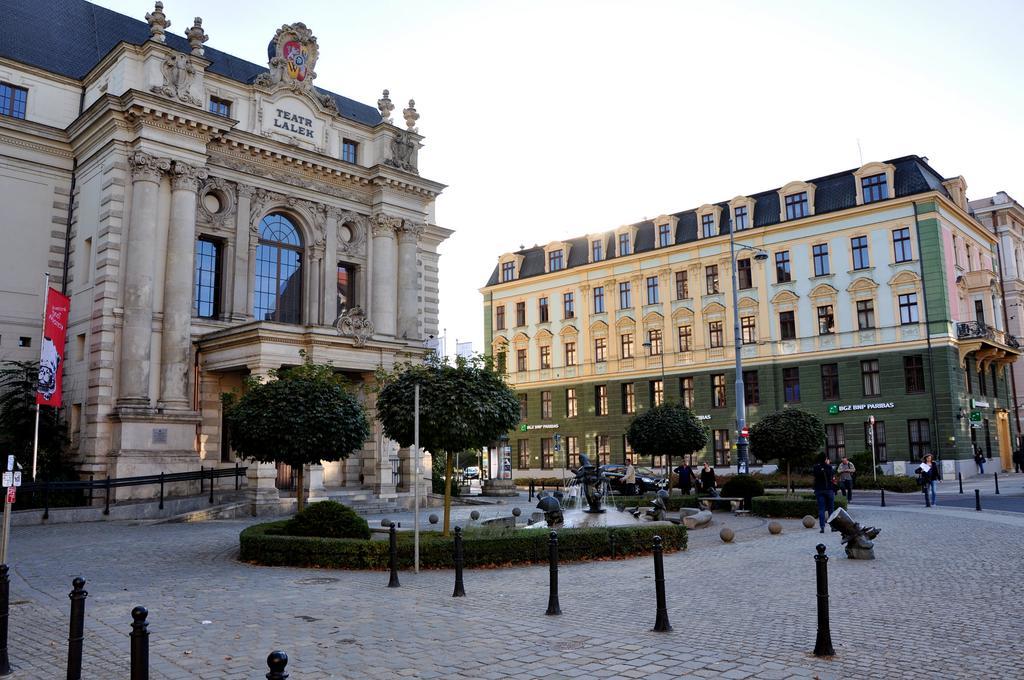 Pokoje Goscinne Przy Ogrodzie Staromiejskim Wroclaw Exterior photo